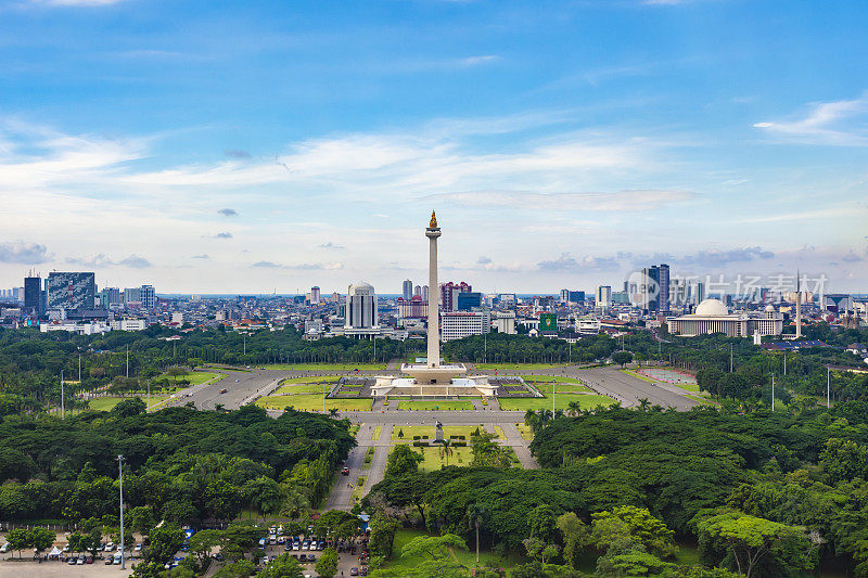 鸟瞰图的Tugu Monas(国家纪念碑)或国家纪念碑，在印度尼西亚雅加达。